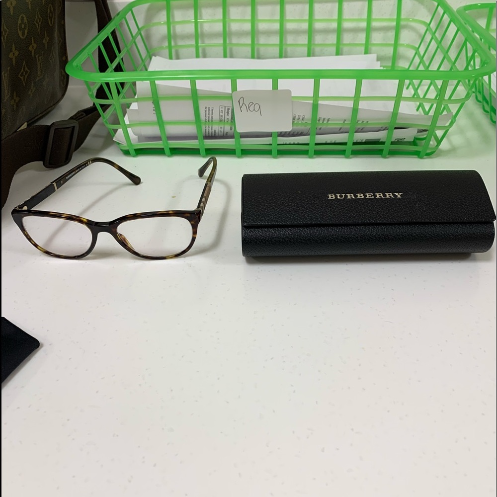 Burberry glasses - Picture 2 of 2